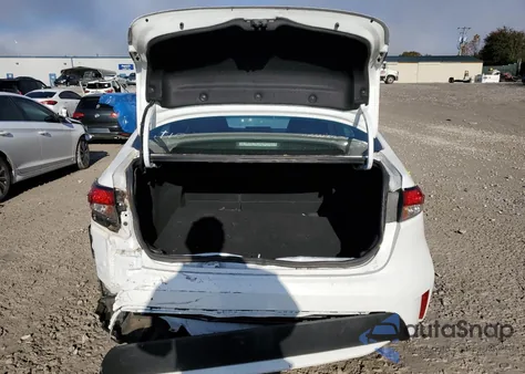 2022 Toyota Corolla Le z USA, uszkodzony, nr VIN 5YFEPMAE1NP343738